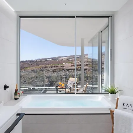 Karat Ibardin Rokabella Villa *