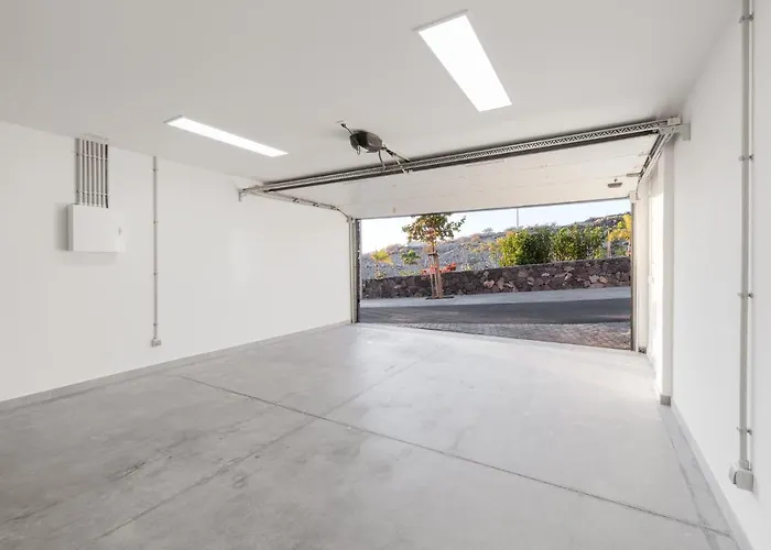 فيلة Karat Ibardin Rokabella أذيخي