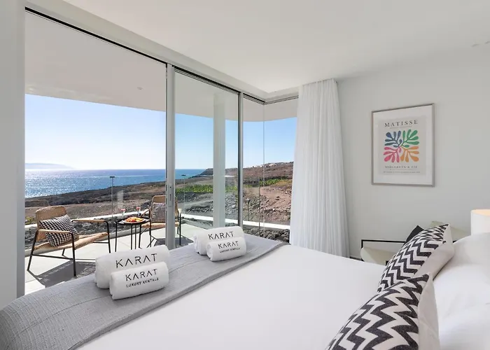 Karat Ibardin Rokabella فيلة أذيخي