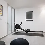 Karat Ibardin Rokabella Адехе