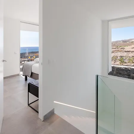 Karat Ibardin Rokabella Costa Adeje (Tenerife)