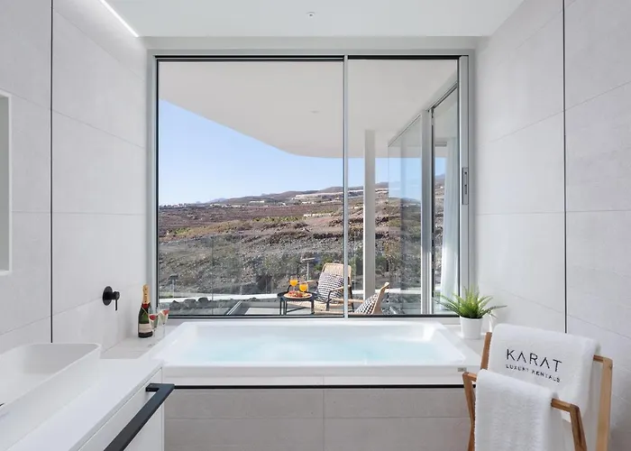 Karat Ibardin Rokabella Villa *